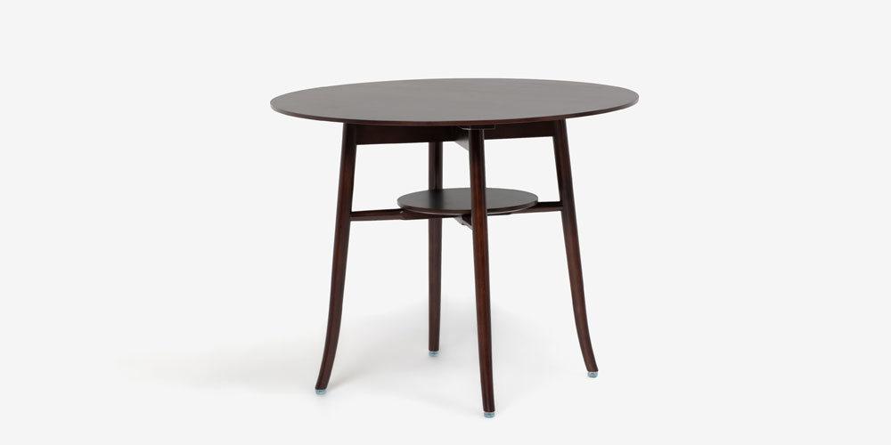 シンプルなデザインの丸テーブル